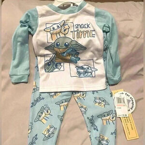 STAR WARS NWT 2 PIECE SET PAJAMAS